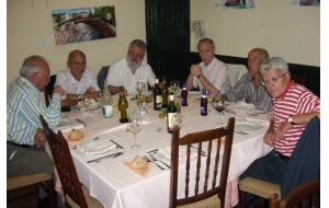 72 - En el restaurante Oasis - 2008